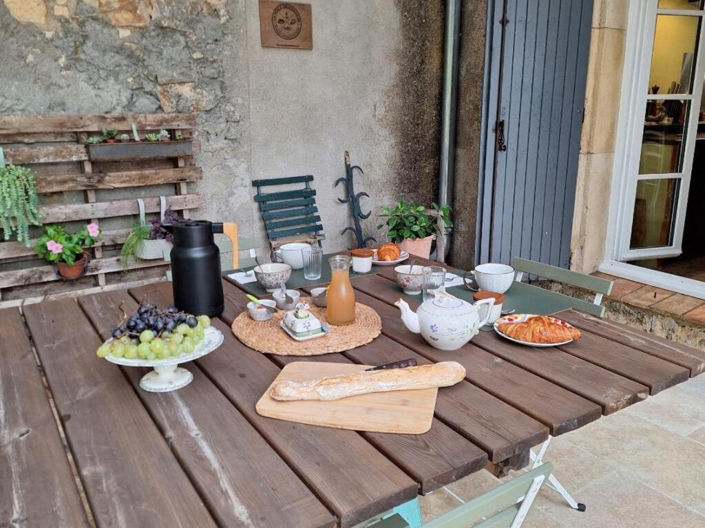 Domaine De Capoulade Bed & Breakfast Narbonne Dış mekan fotoğraf